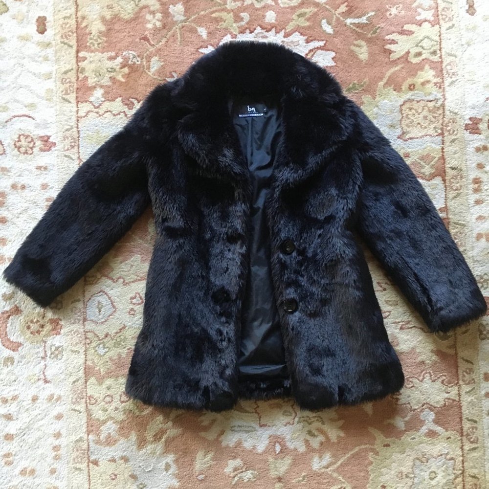 Luxurious Faux Fur Coat Like New! | Size Small